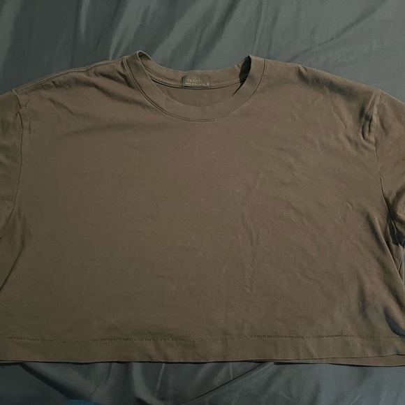 Nuuds Xl mocha cropped tee - Picture 3 of 4